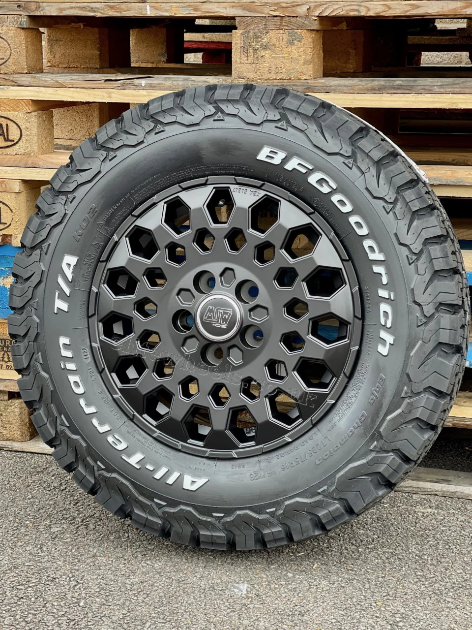 16" Fiat Ducato Citroen Relay Peugeot Boxer MSW 99 Alloy Wheels And BFG Tyres - Image 3