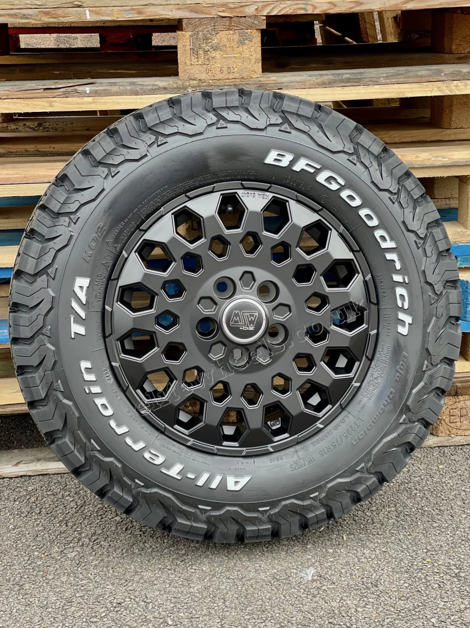 16" Fiat Ducato Citroen Relay Peugeot Boxer MSW 99 Alloy Wheels And BFG Tyres - Image 4