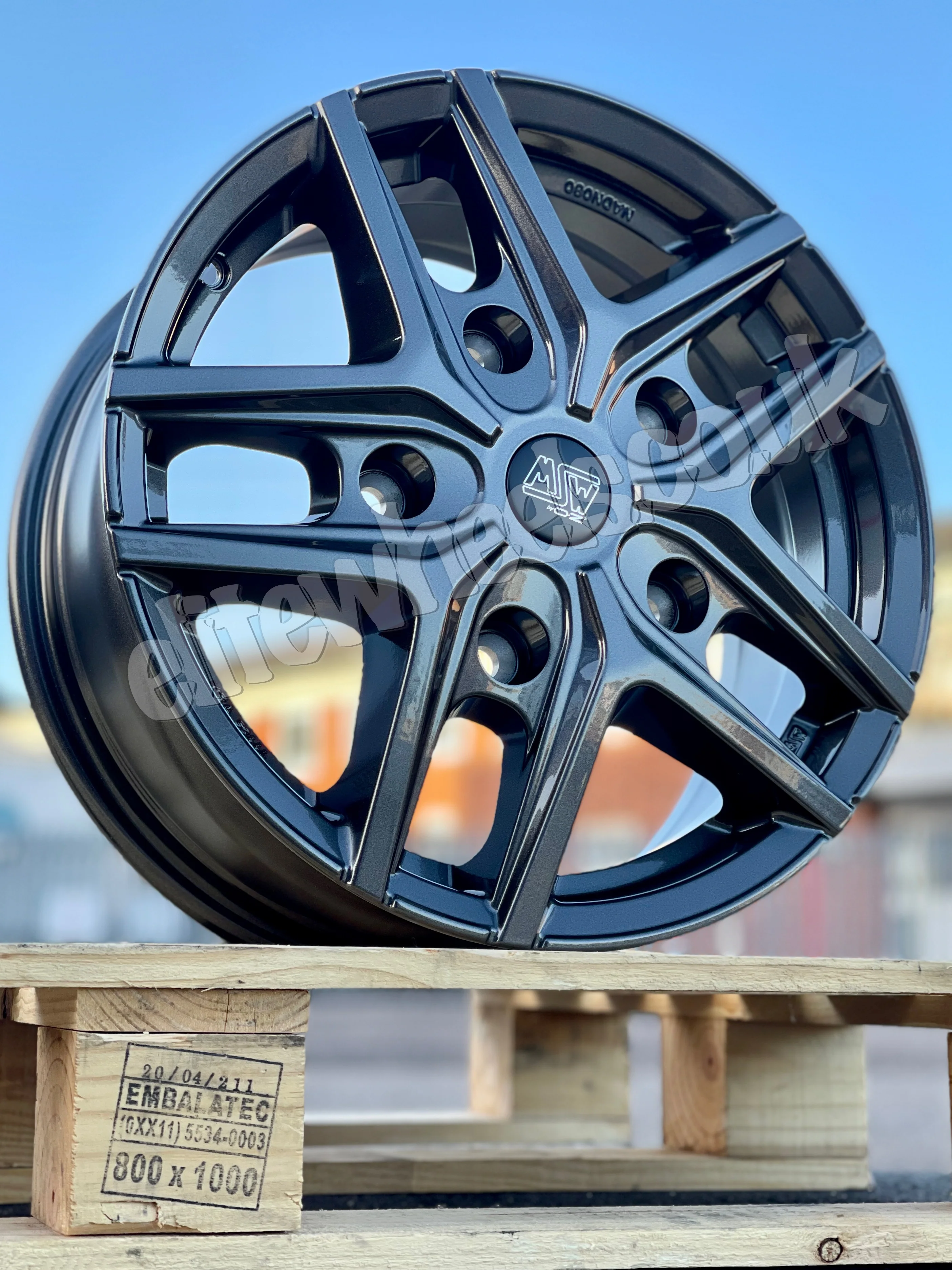16" Ford Transit LWB MSW 40 Gunmetal Alloy Wheel - Image 5