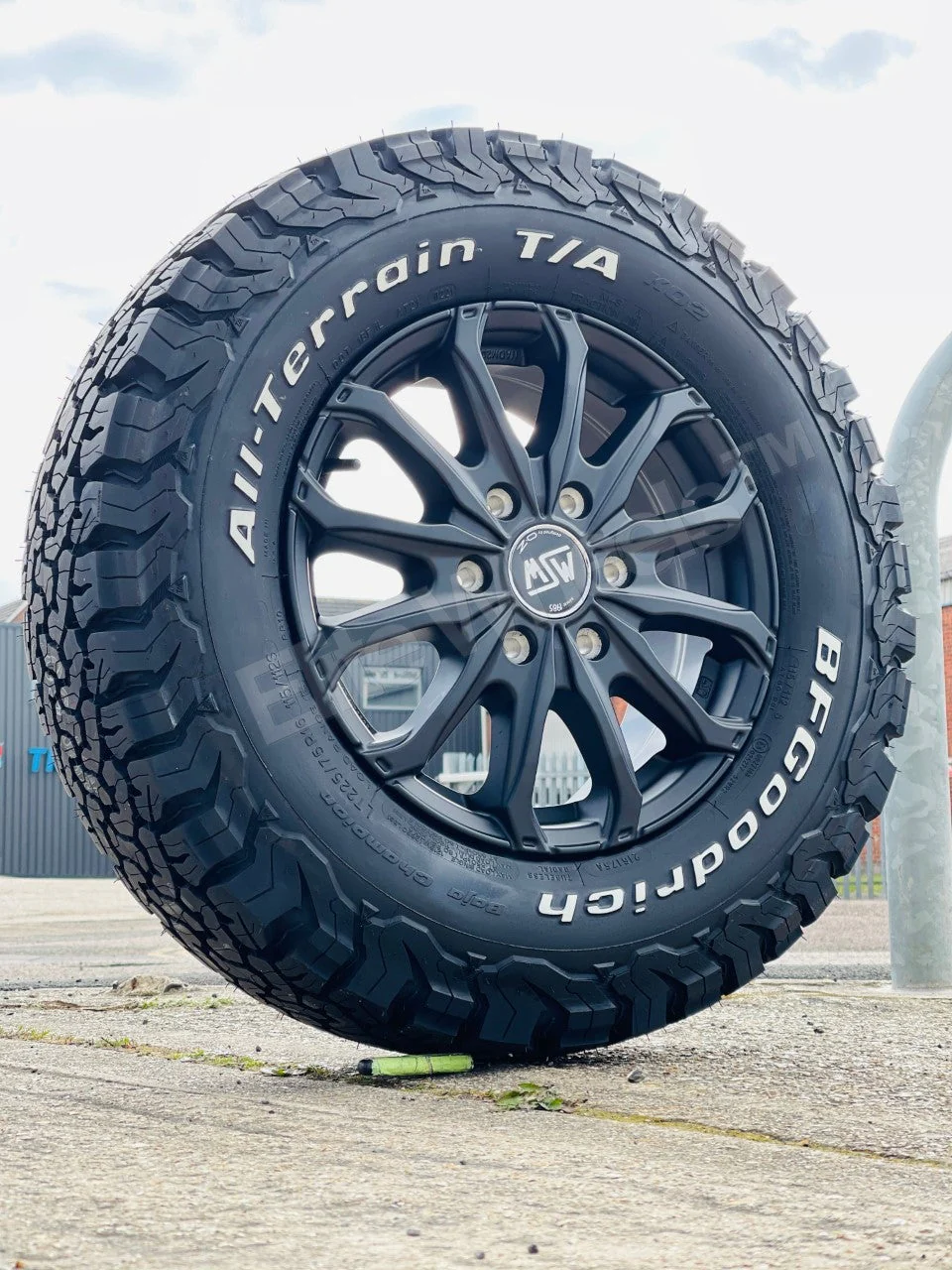 16"Iveco Daily 6x125 MSW 48