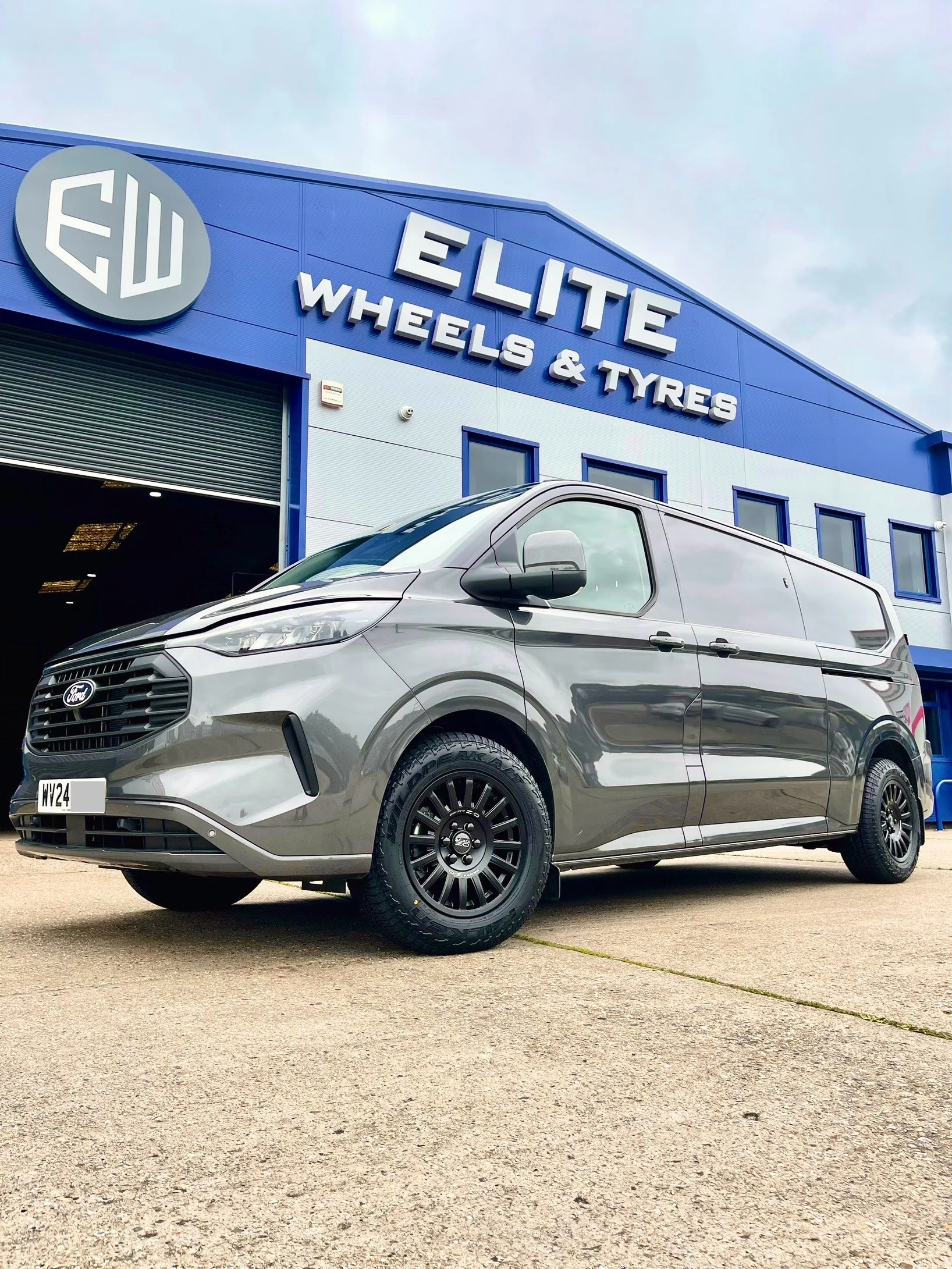17" Ford Transit Custom 2024 OZ Rally Raid Matt Black Alloy Wheels - Image 6