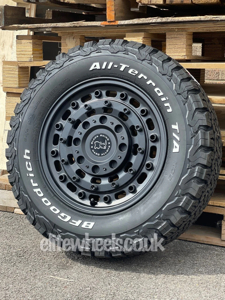 17" Mercedes Sprinter Volkswagen Crafter Black Rhino Arsenal Alloy Wheels and Tyres - Image 3