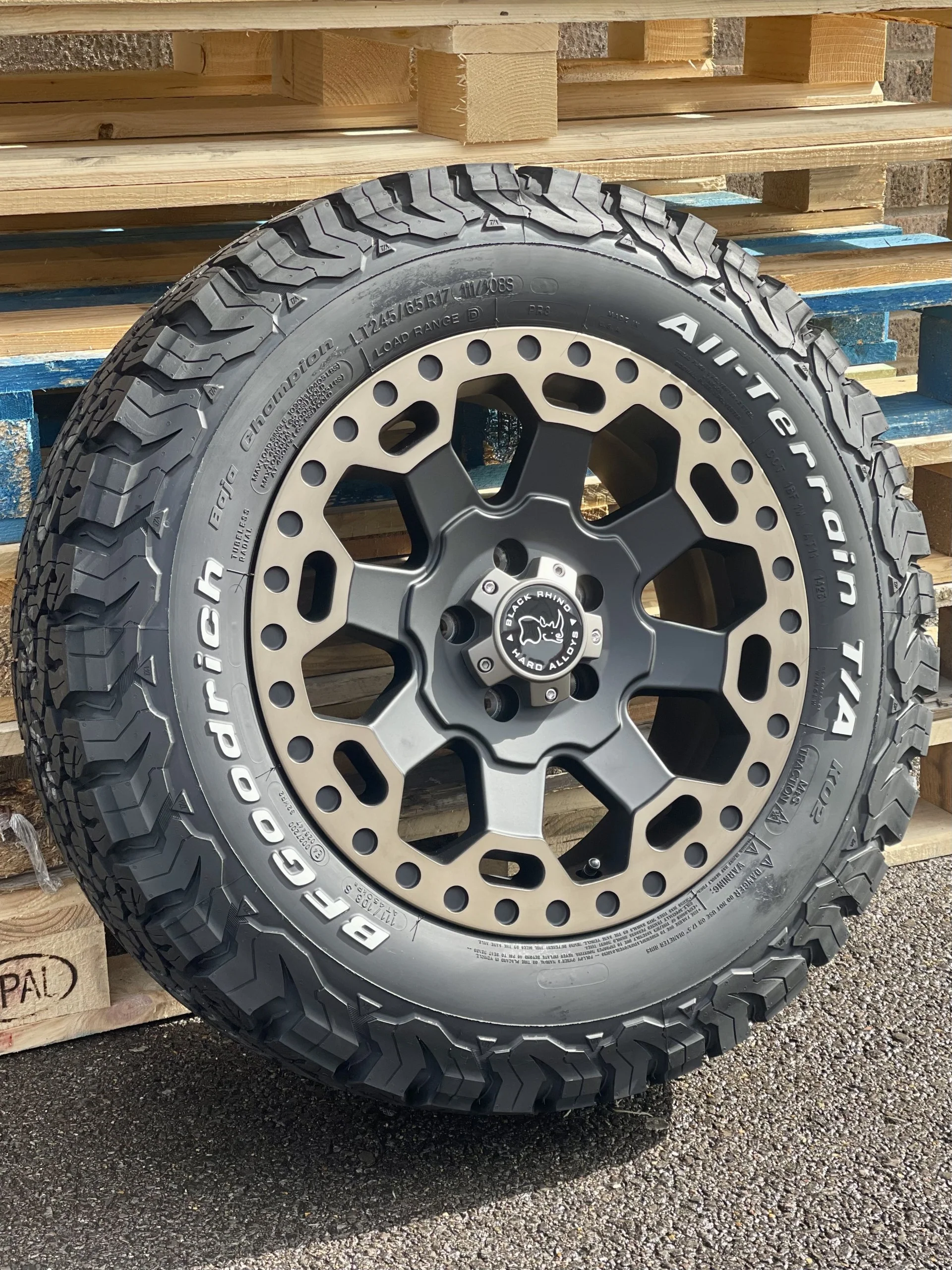 17" Volkswagen Crafter MAN TGE Black Rhino Warlord DDT Alloy Wheels and BFG Tyres - Image 4