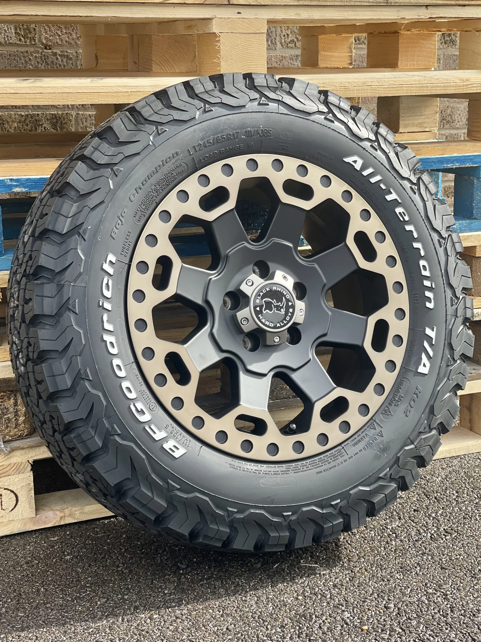 17" Volkswagen Crafter MAN TGE Black Rhino Warlord DDT Alloy Wheels and BFG Tyres - Image 5