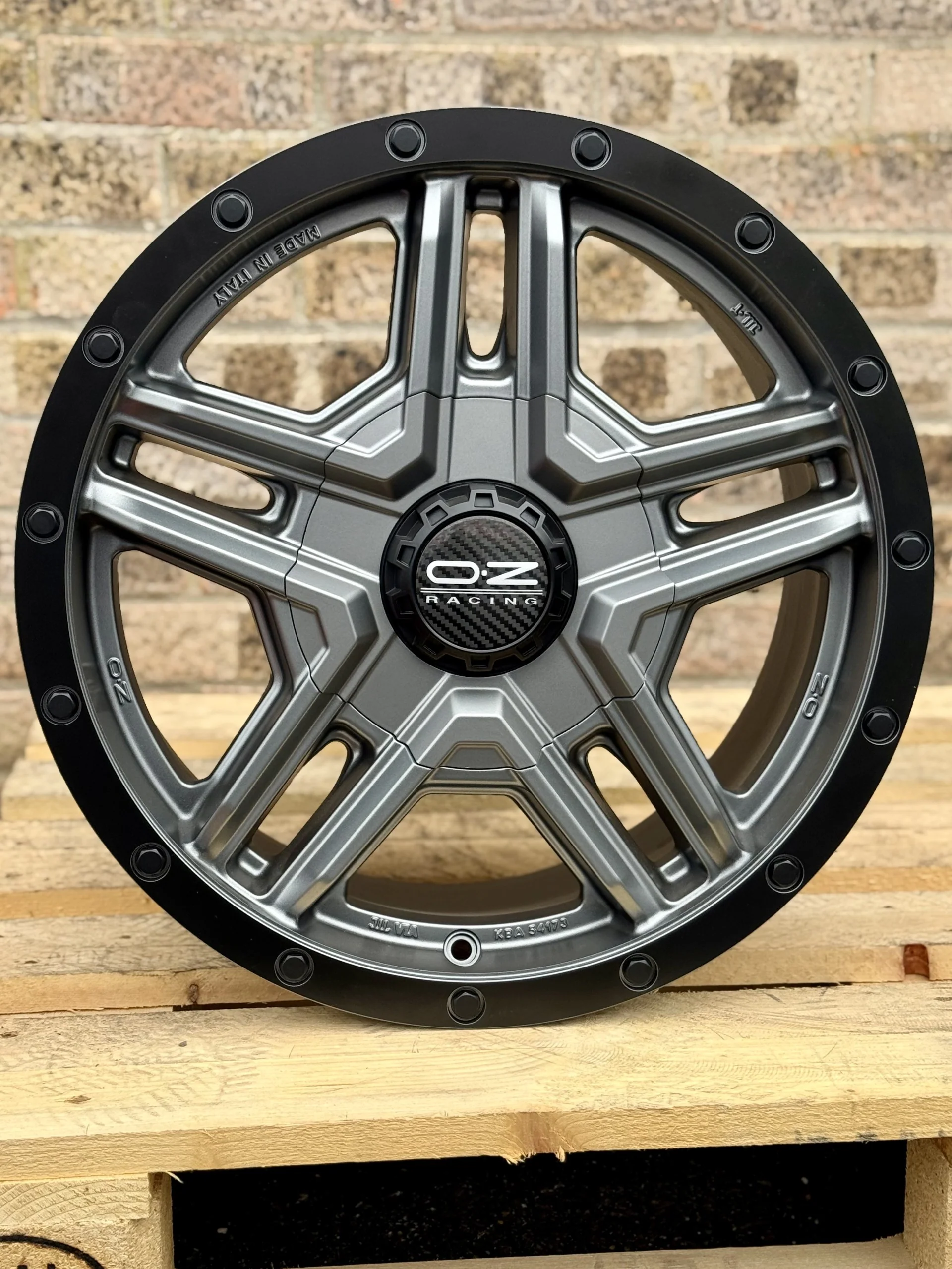 17" Volkswagen Crafter MAN TGE OZ Rally Adventure Grey Alloy Wheel - Image 3