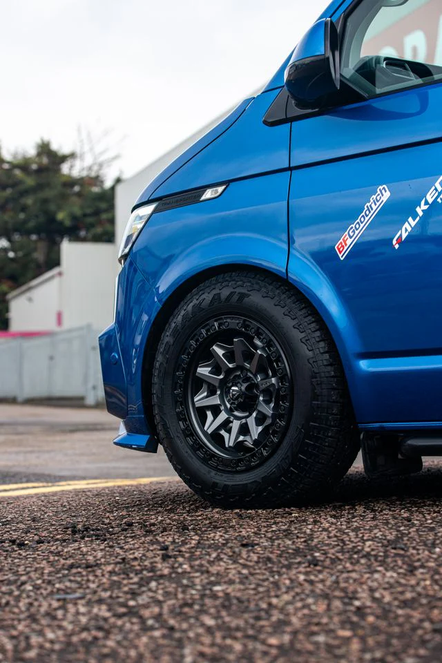 17" Volkswagen Transporter Fuel Covert Matt Grey Alloy Whees - Image 5