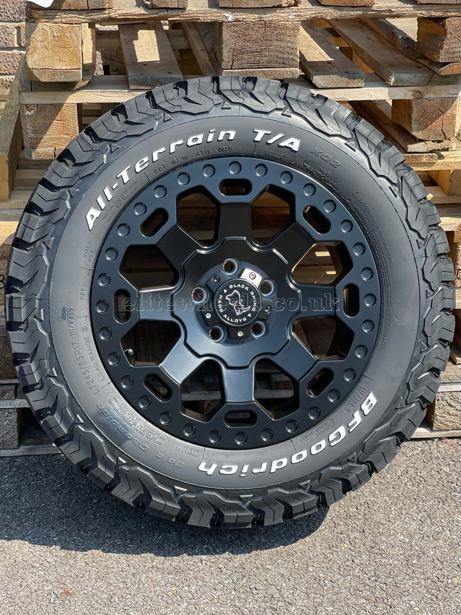 17" Volkswagen Transporter Black Rhino Warlord Midnight Black Alloy Wheel - Image 2