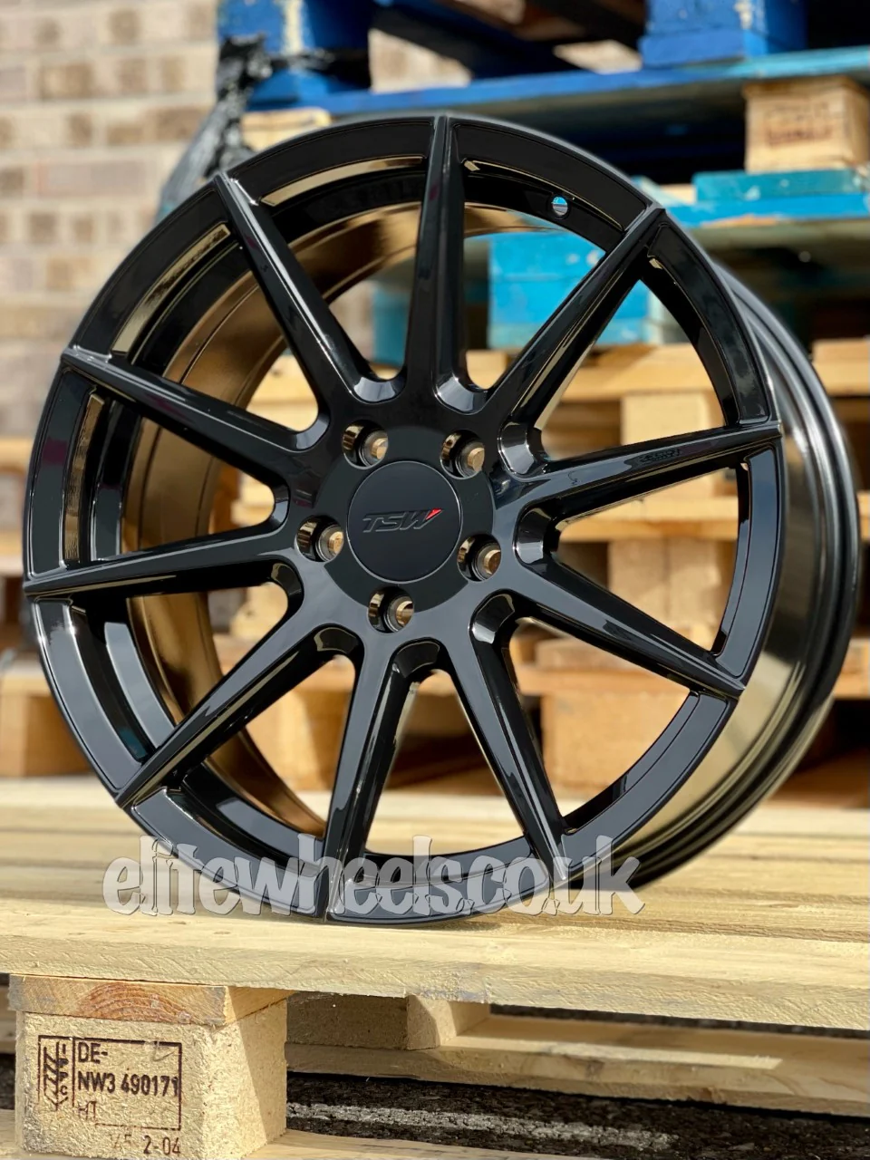 18" Volkswagen Golf Audi A3 TSW Clypse Gloss Black Alloy Wheel - Image 4