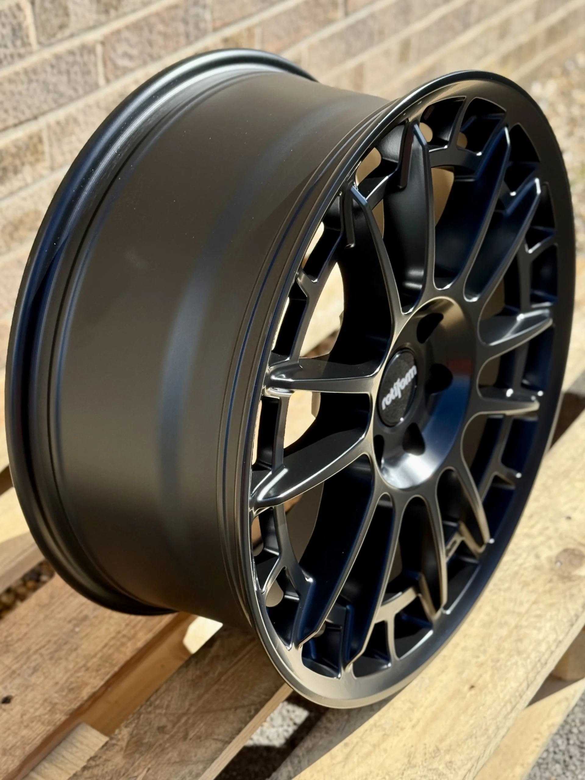 20" Ford Transit Custom 2024 Rotiform OZR-T Matt Black Alloy Wheels - Image 2