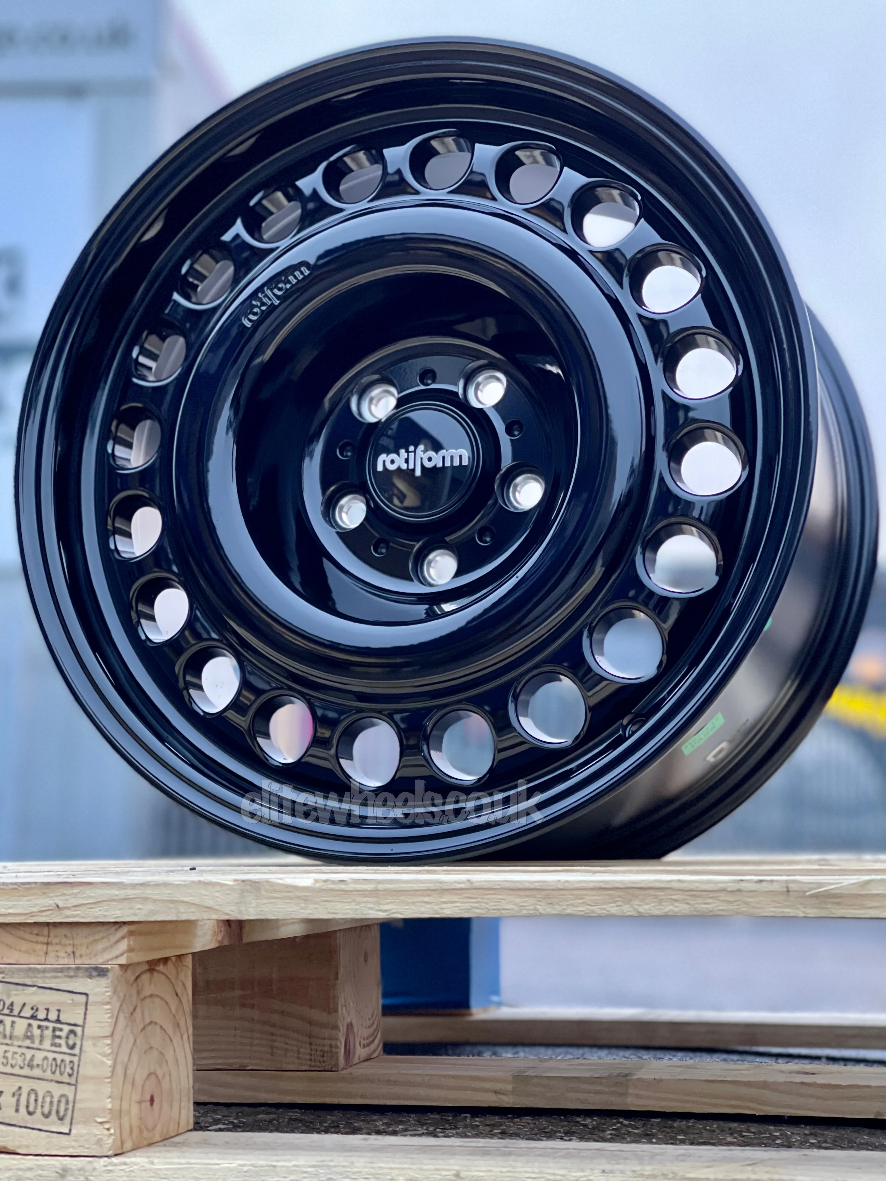 20" Volkswagen Amarok Rotiform STL - Image 4