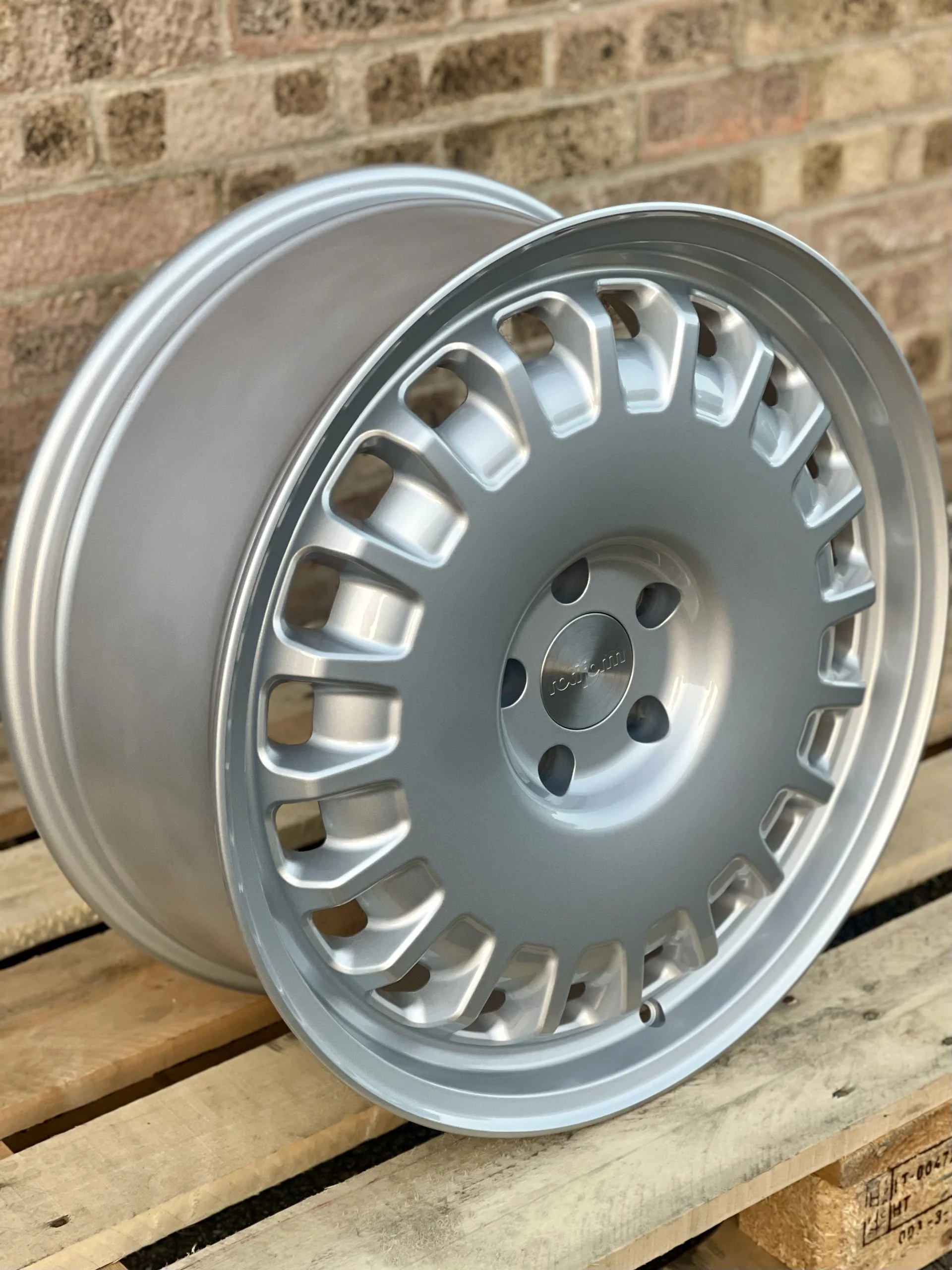 20" Volkswagen Transporter Rotiform PMF Silver Alloy Wheels - Image 3