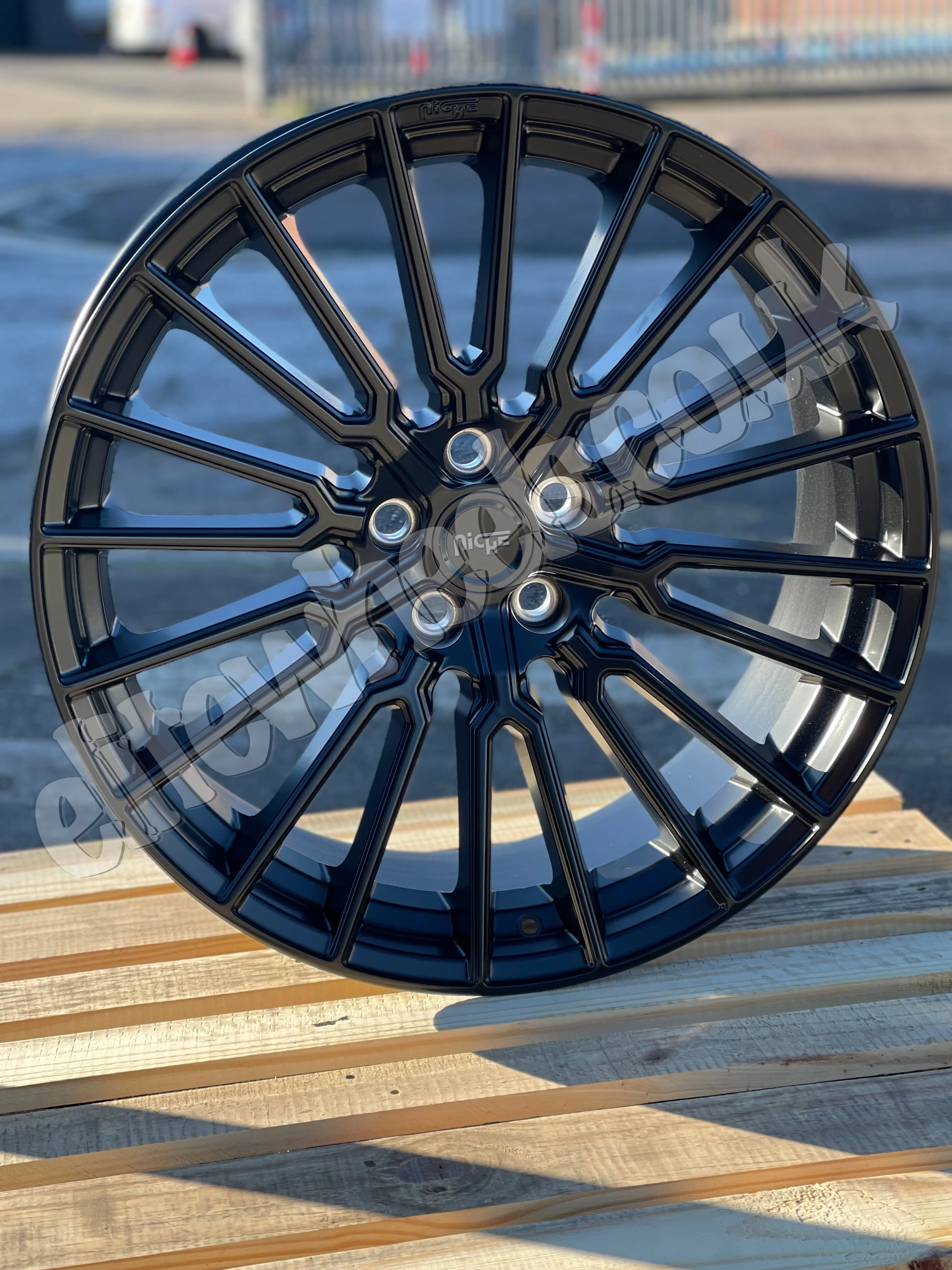 22" Audi Q8 Niche Premio - Image 3
