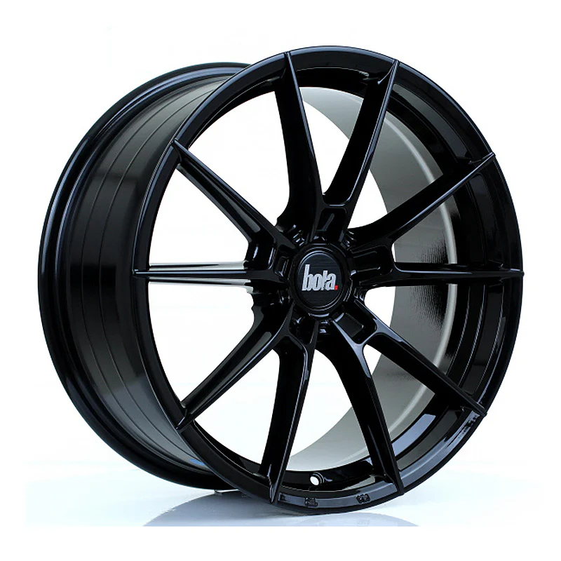 4 x BOLA B19 GLOSS BLACK & 4 x 225/40ZR18 (92Y) XL MICHELIN PILOT SPORT 5