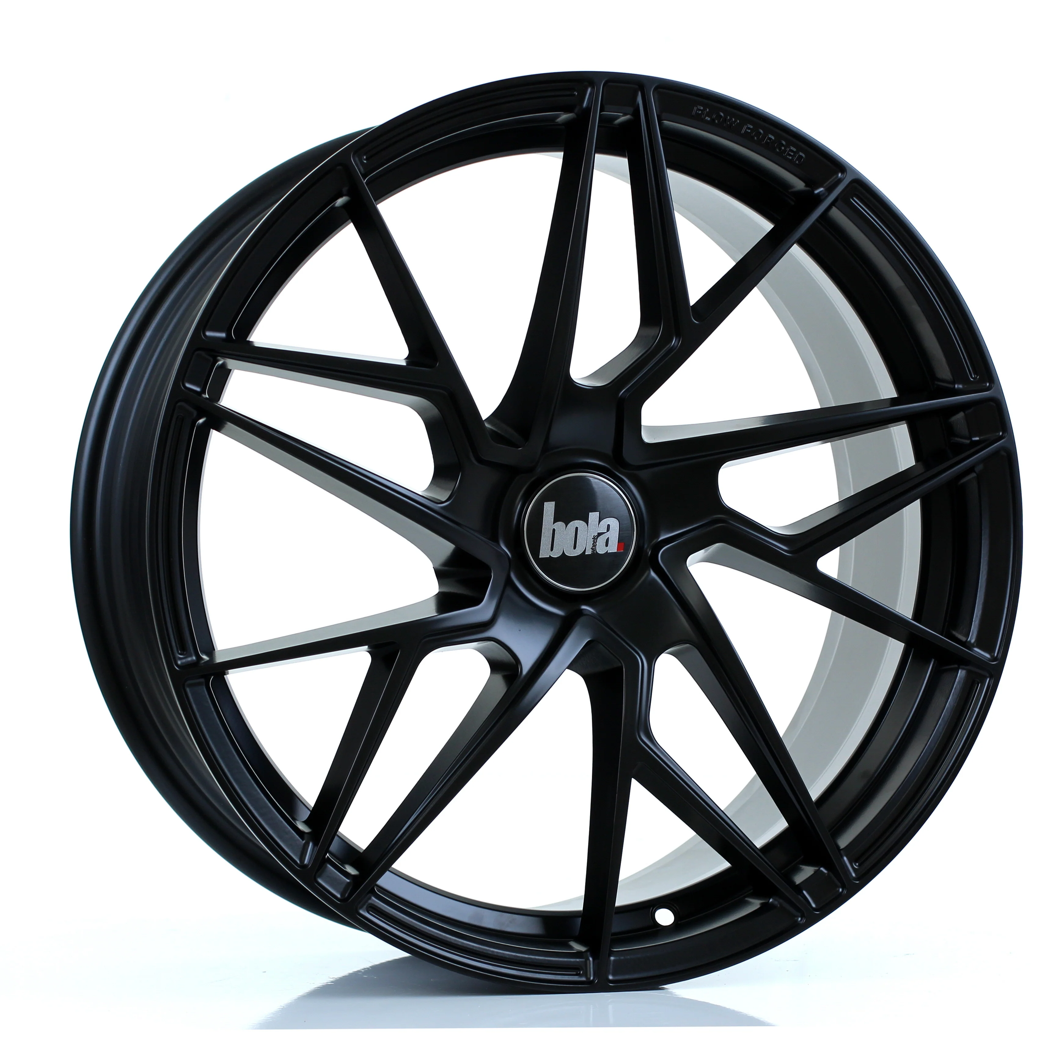 4 x BOLA FLR MATT BLACK & 4 x 235/40R19 96W XL YOKOHAMA BLUEARTH-GT AE51