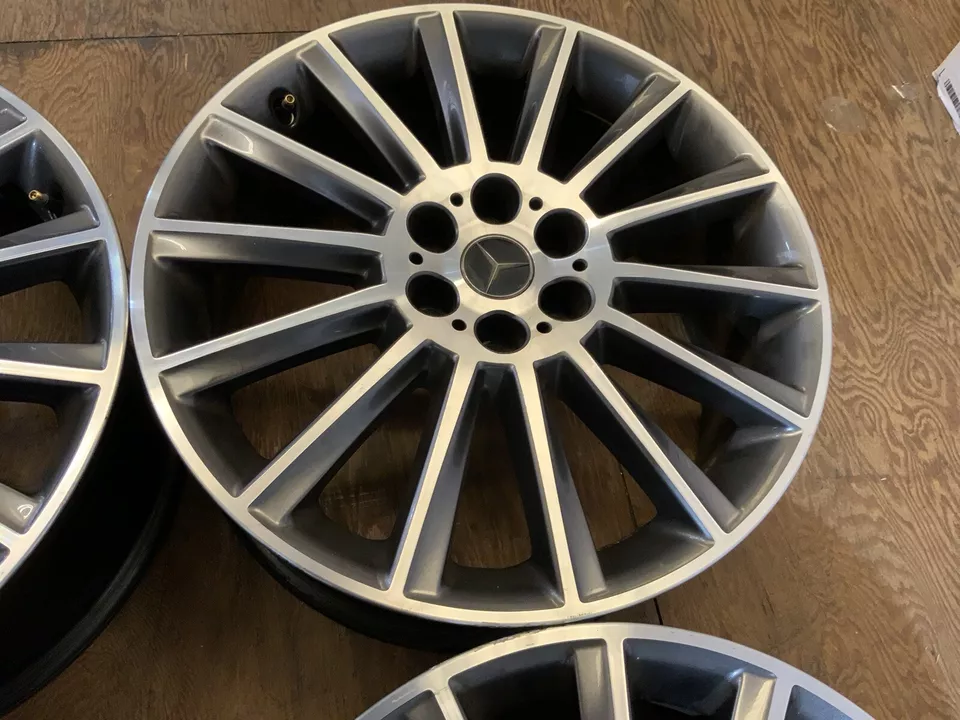 GENUINE MERCEDES X CLASS 19" ALLOY WHEELS WILL ONLY FIT X CLASS - Image 4