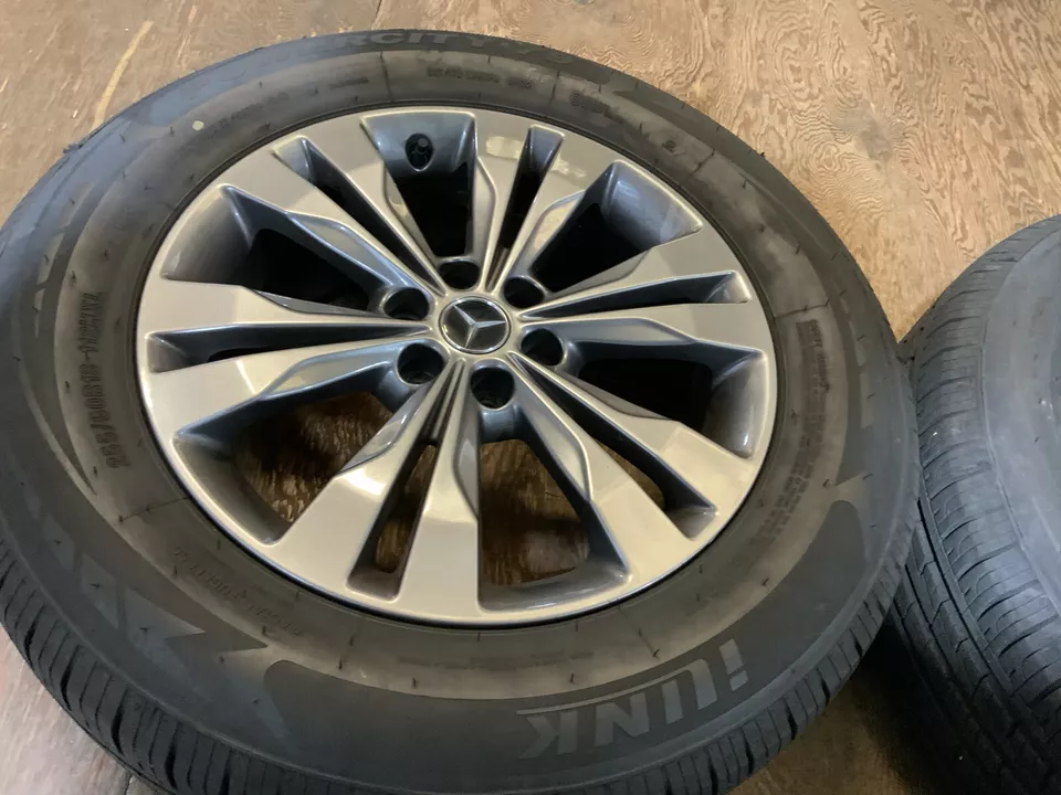 GENUINE MERCEDES X CLASS 18" ALLOY WHEELS & TYRES WILL ALSO FIT NAVARRA) - Image 4