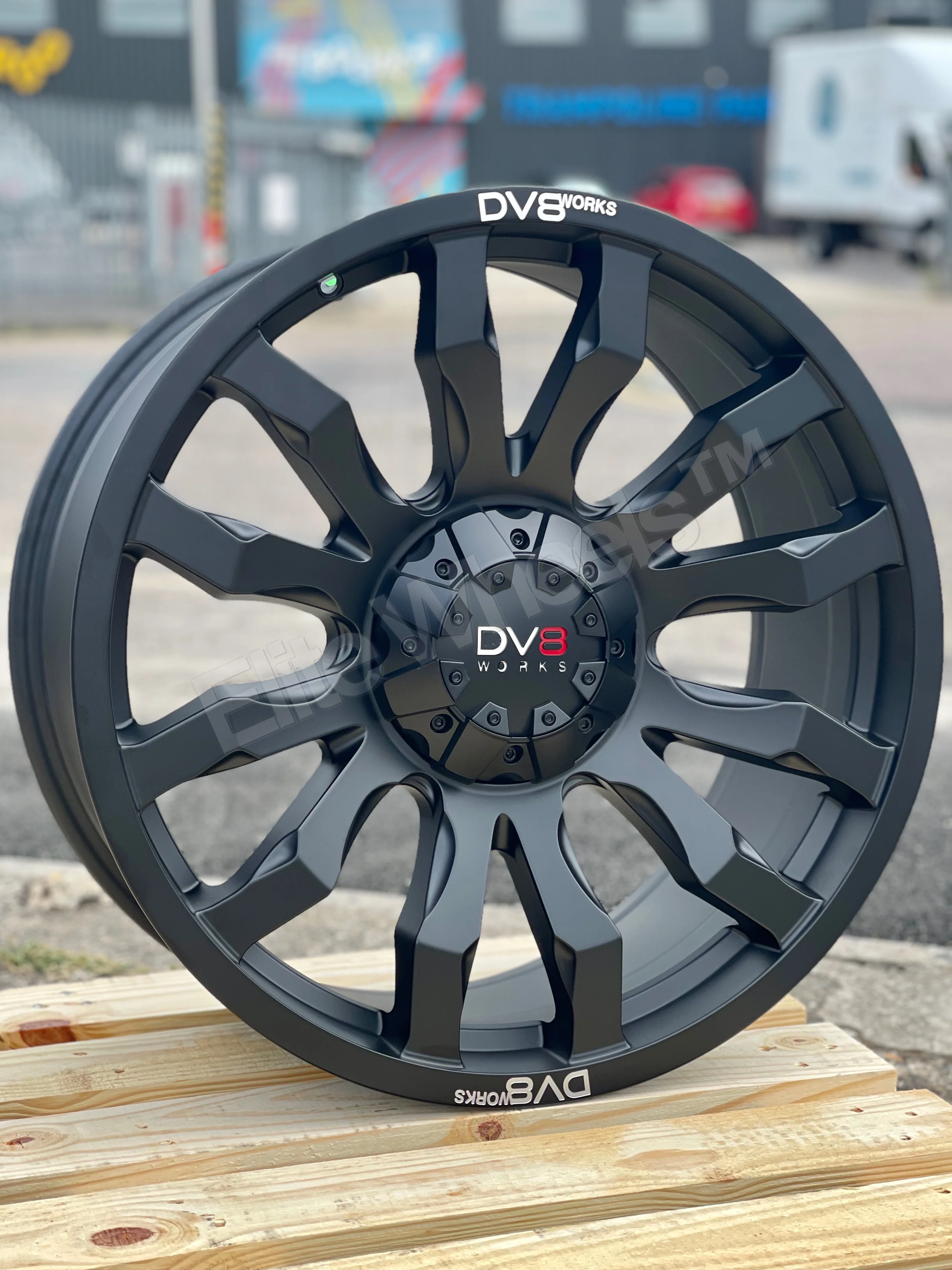 20" Toyota Hilux DV8 Edge - Image 4