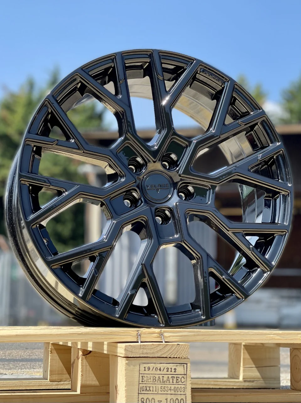 20" Volkswagen Crafter Velare VLR T Gloss Black - Image 5